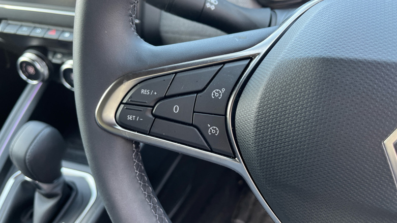 Renault Clio 1.6 E-TECH full hybrid 145 Techno 5dr Auto Hybrid Hatchback